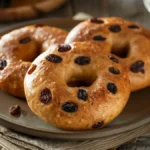 Cinnamon Raisin Bagel Recipe (Better Than Store-Bought) 12 Cinnamon raisin bagels freshly baked